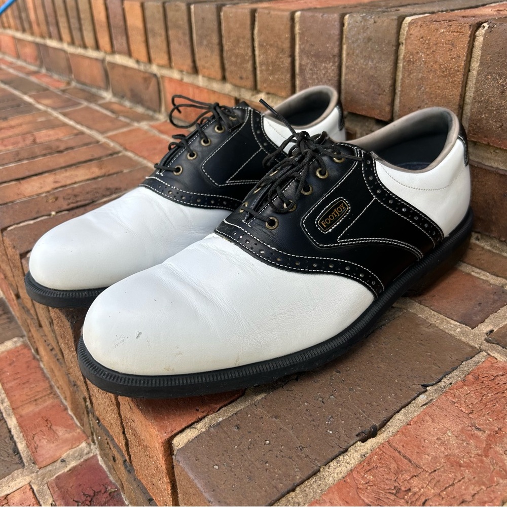 FLASH SALE !!FOOTJOY Men’s size 12 Golf Shoes
